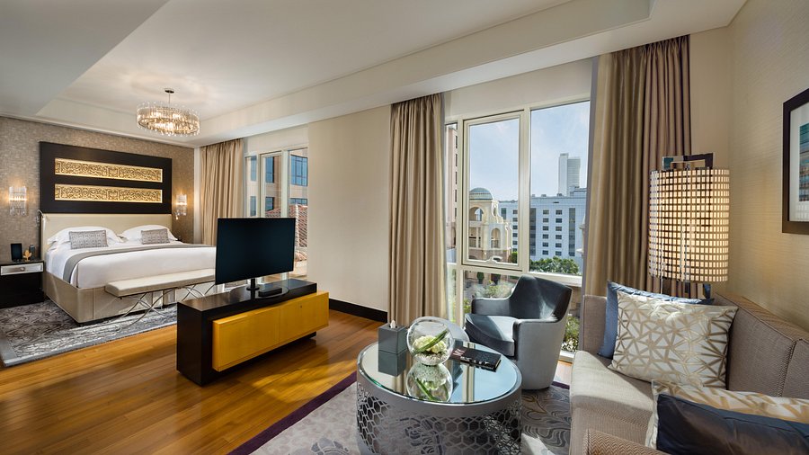 deluxe-room-living-room.jpg
