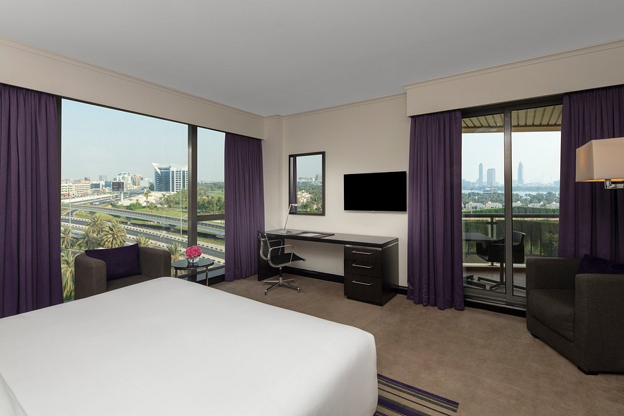 deluxe-room.jpg