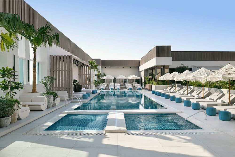 rooftop-pool.jpg