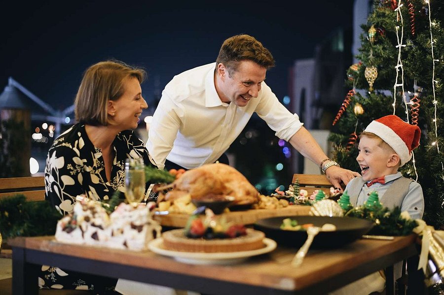 christmas-eve-under-the.jpg